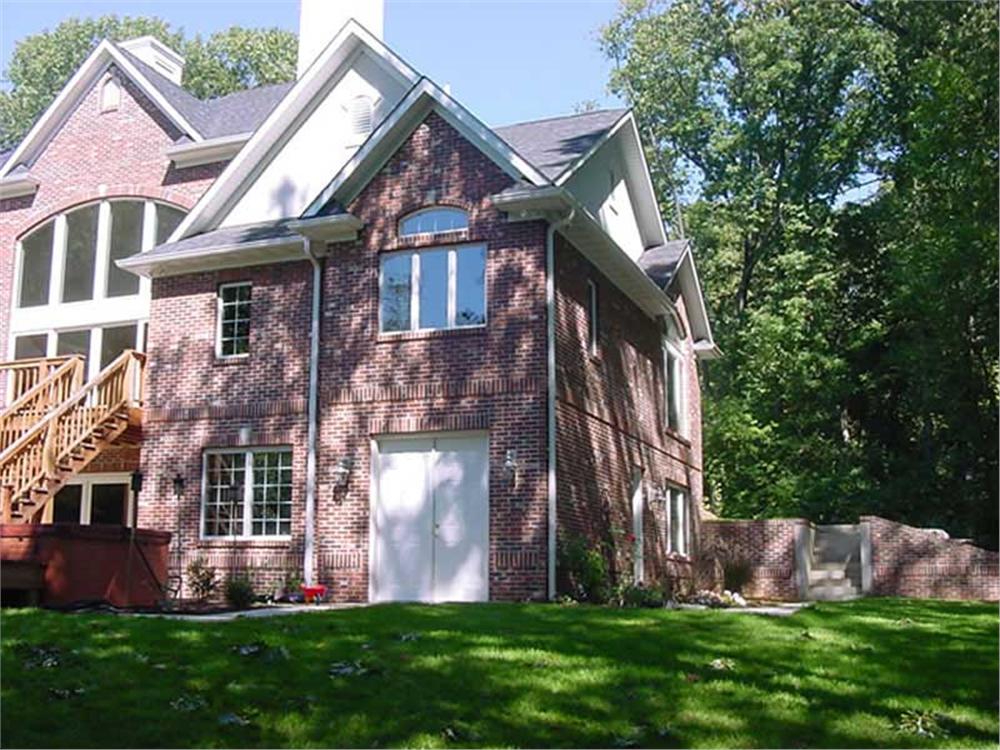 EXTERIOR PHOTO