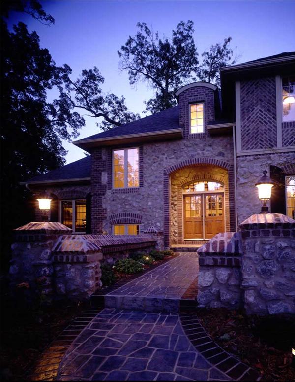 EXTERIOR PHOTO
