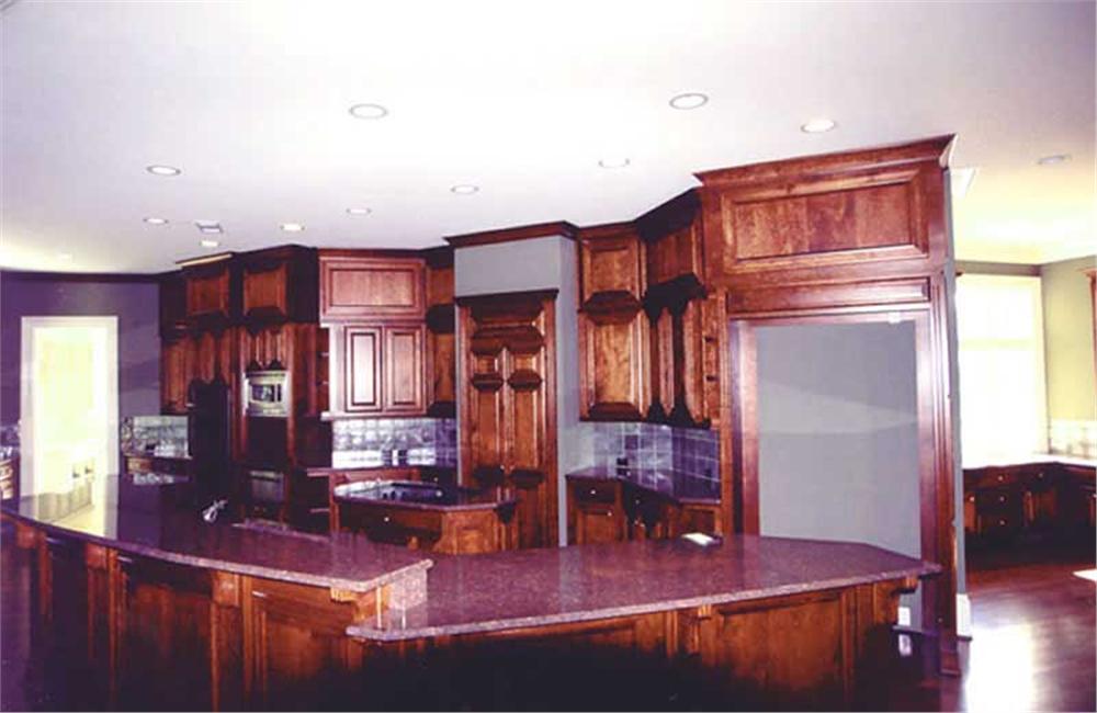 INTERIOR PHOTO