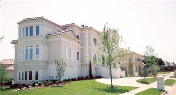 EXTERIOR PHOTO
