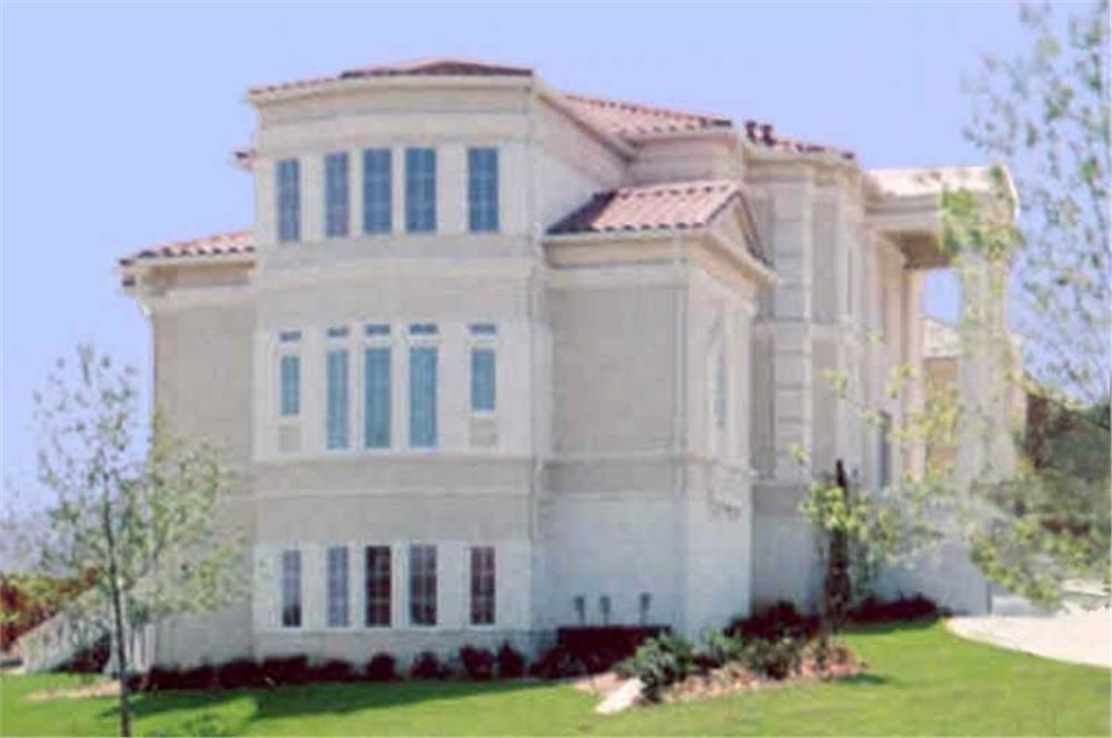 EXTERIOR PHOTO