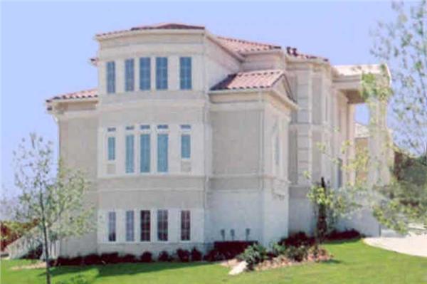 EXTERIOR PHOTO