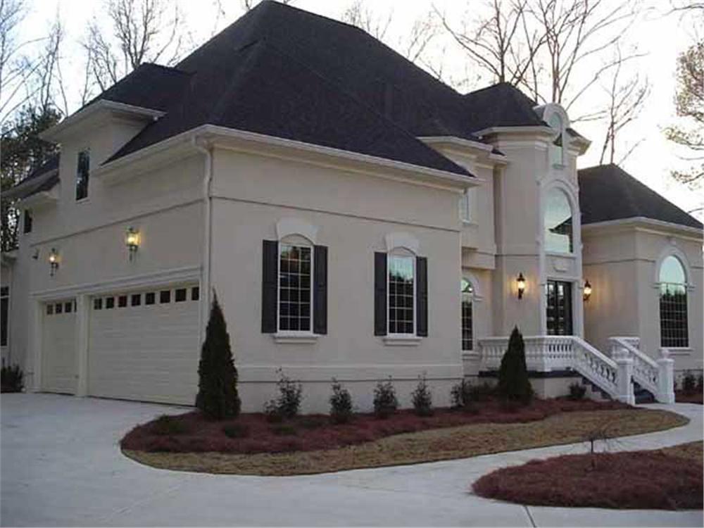 EXTERIOR PHOTO