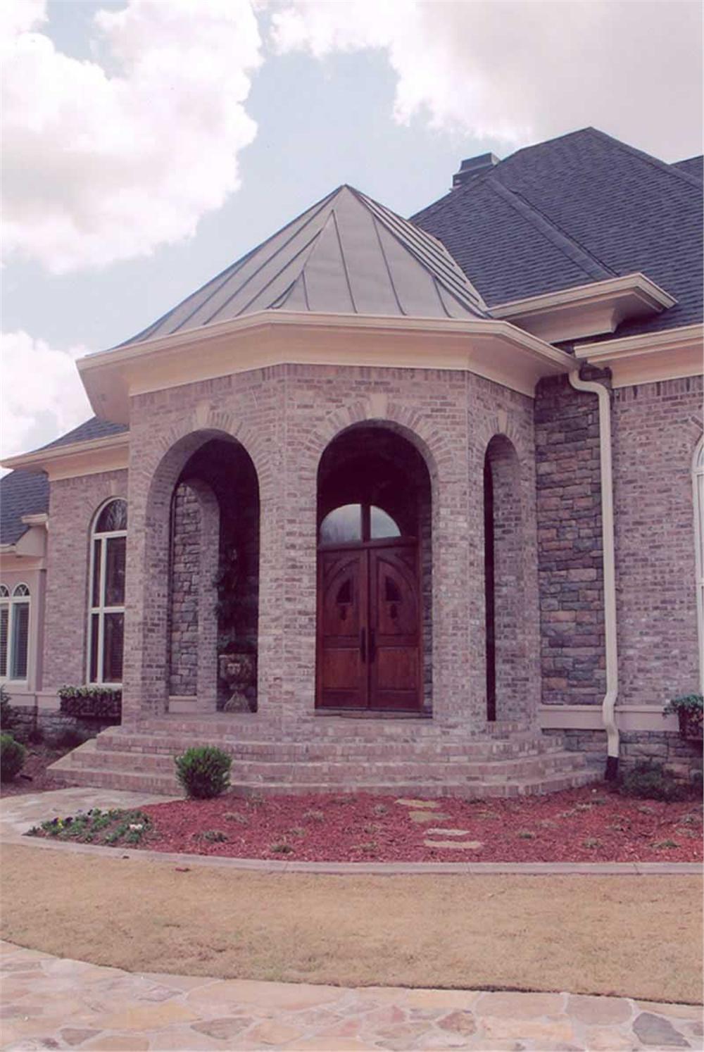 EXTERIOR PHOTO