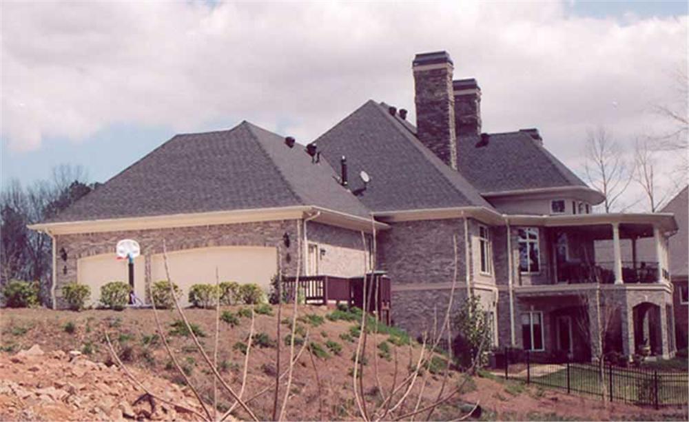EXTERIOR PHOTO