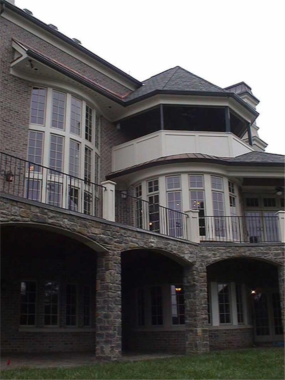 EXTERIOR PHOTO