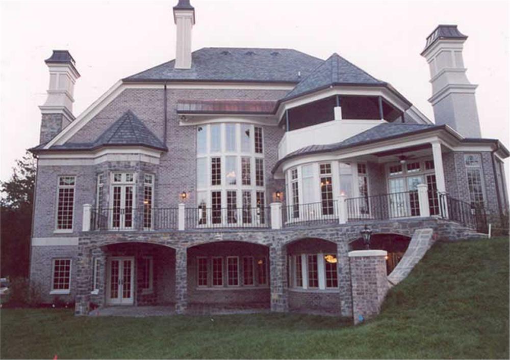 EXTERIOR PHOTO
