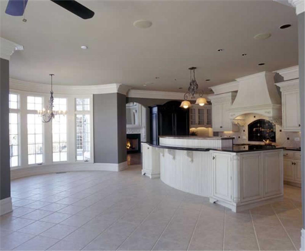INTERIOR PHOTO