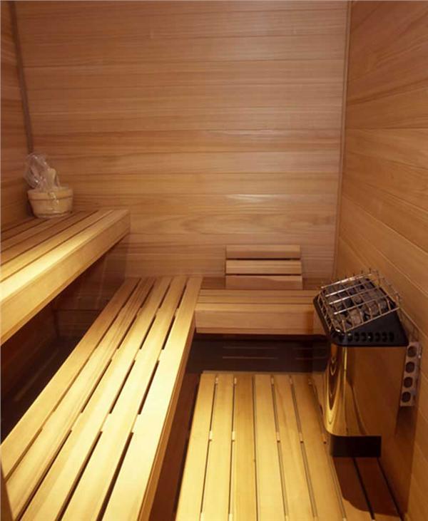 INTERIOR PHOTO