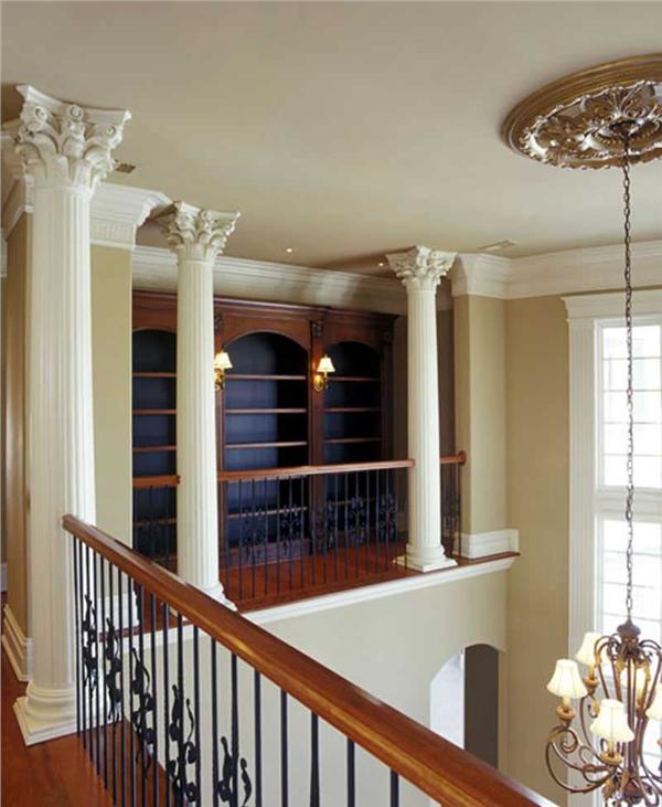 INTERIOR PHOTO