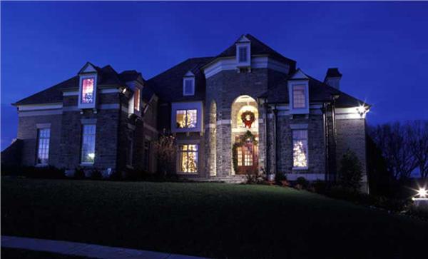 EXTERIOR PHOTO