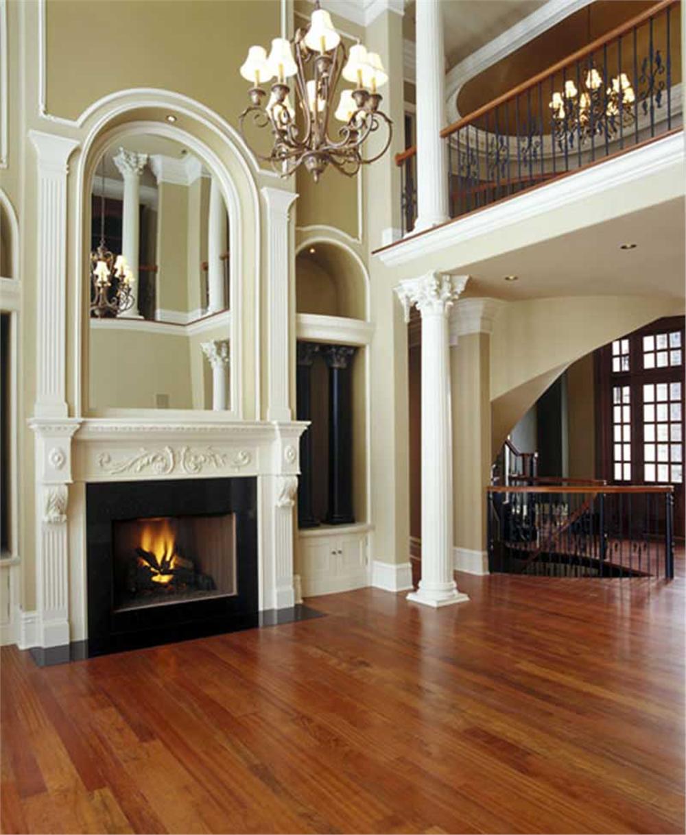 INTERIOR PHOTO