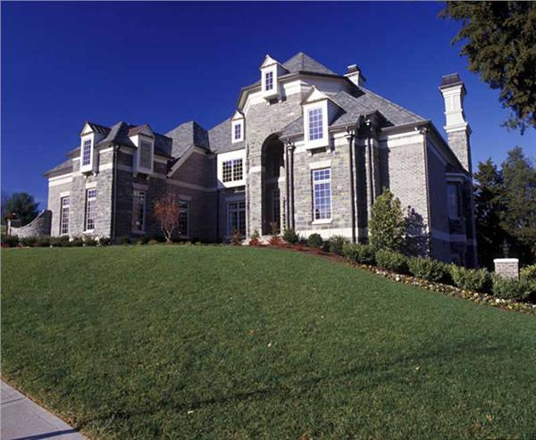 EXTERIOR PHOTO