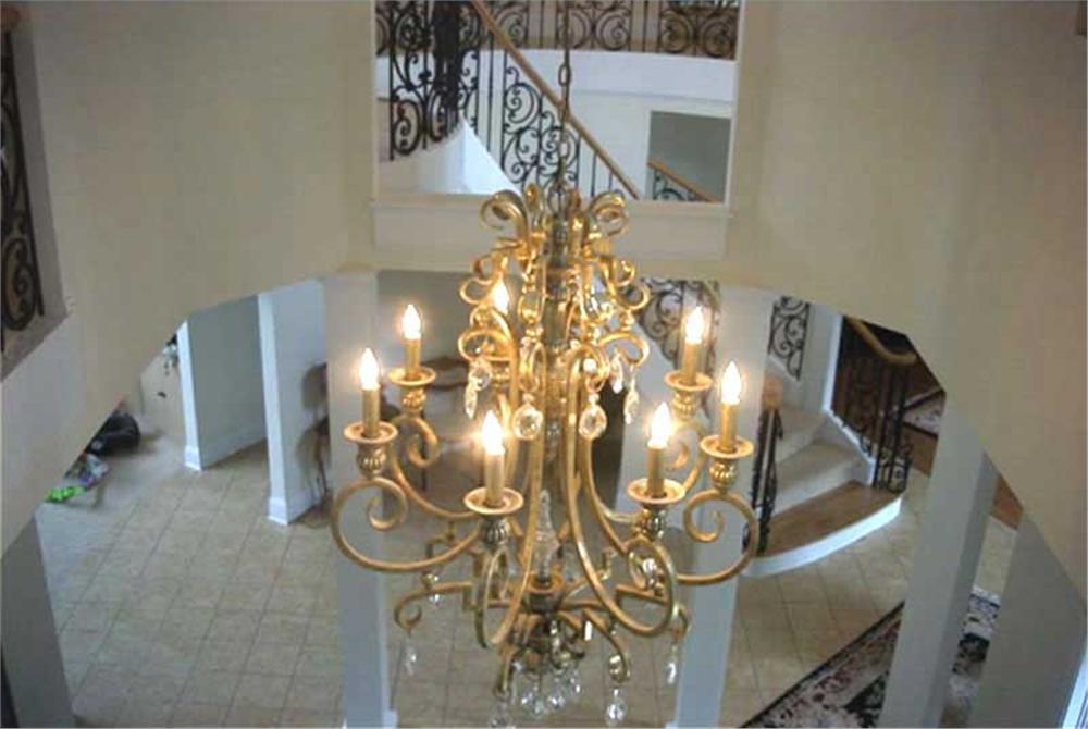 INTERIOR PHOTO