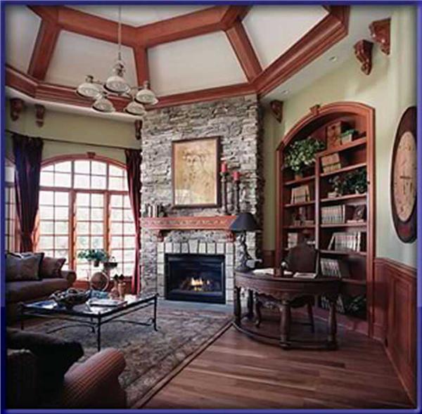 INTERIOR PHOTO
