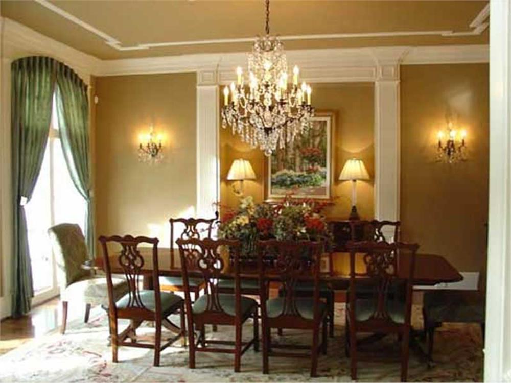 INTERIOR PHOTO