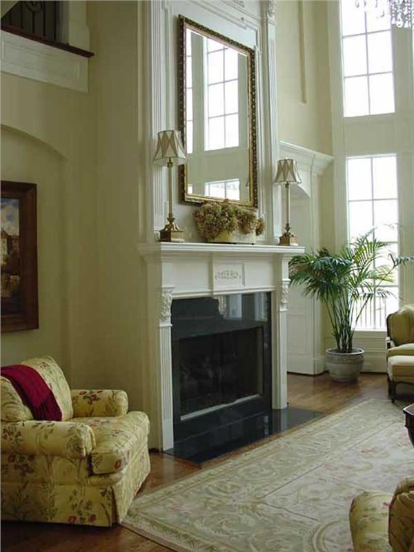 INTERIOR PHOTO