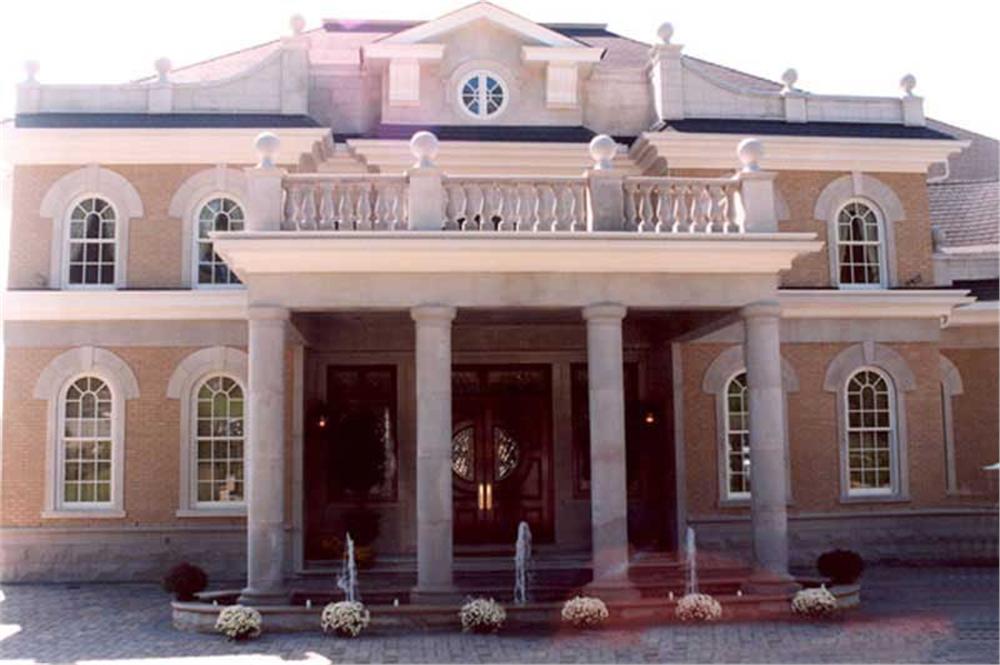EXTERIOR PHOTO