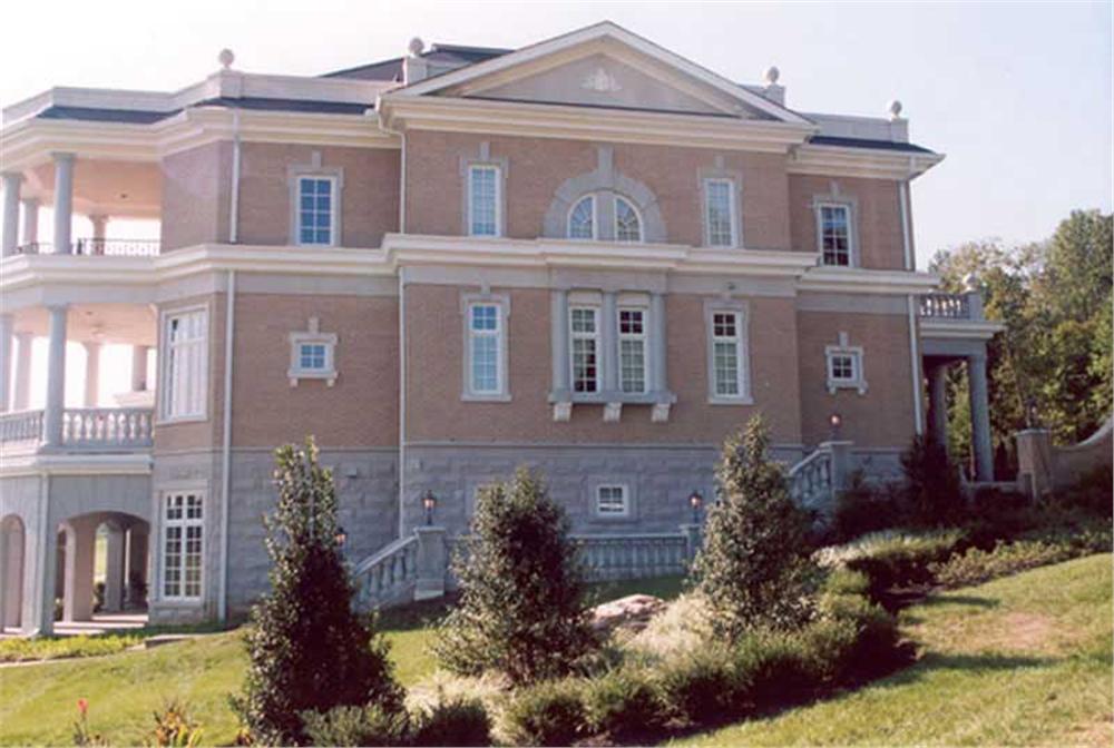 EXTERIOR PHOTO