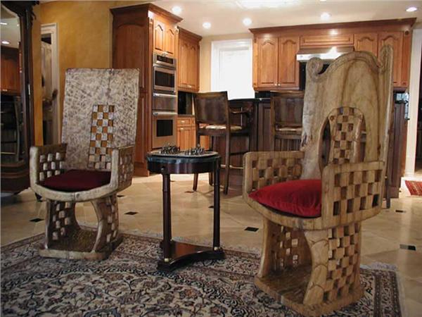 INTERIOR PHOTO