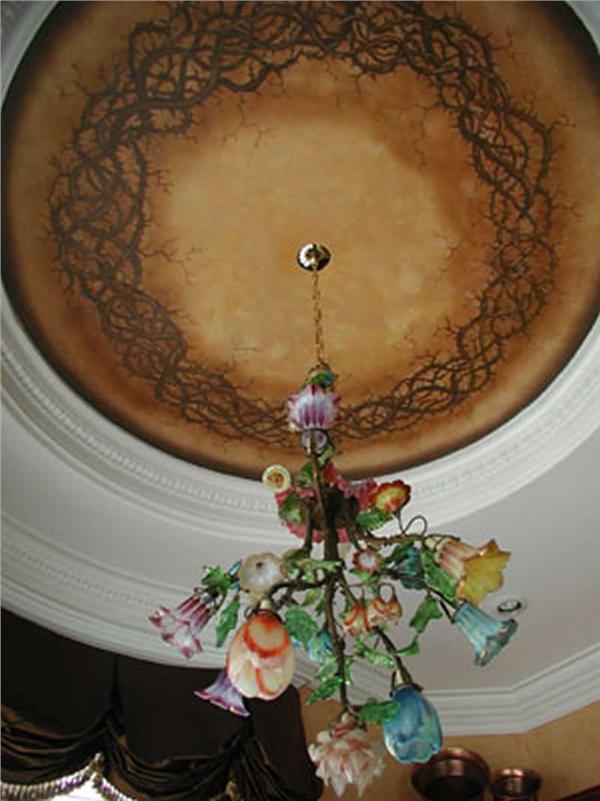 INTERIOR PHOTO