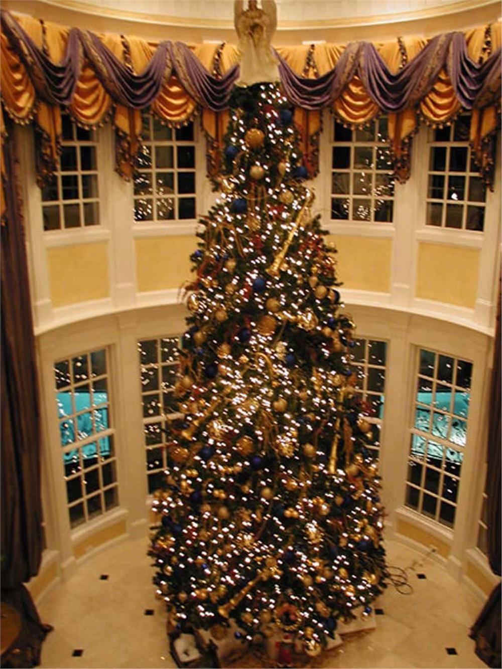 INTERIOR PHOTO