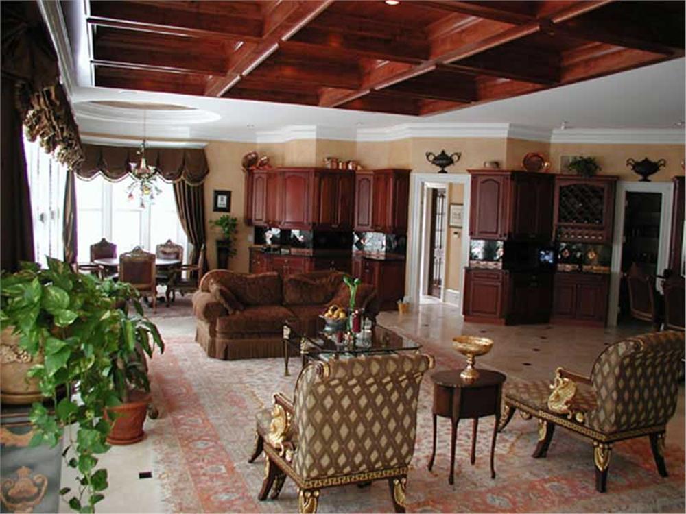INTERIOR PHOTO
