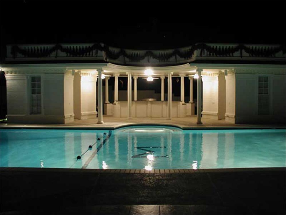 EXTERIOR PHOTO