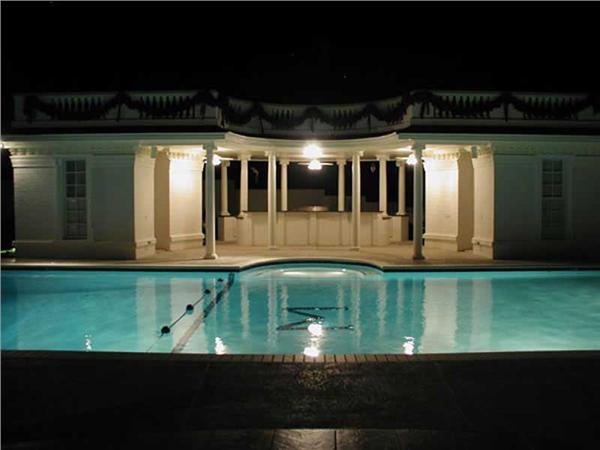 EXTERIOR PHOTO
