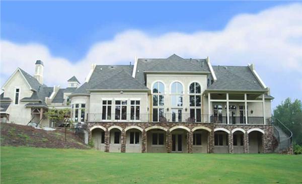 EXTERIOR PHOTO