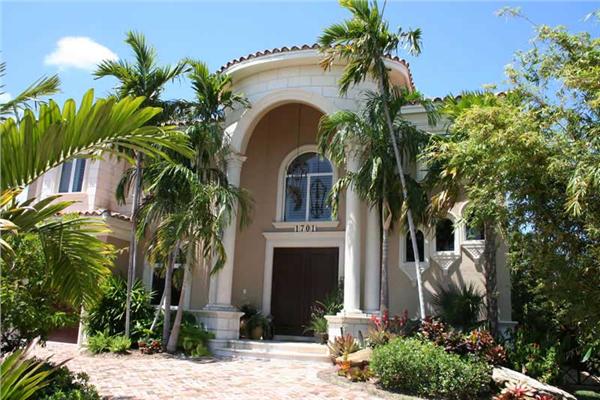 This image shows the exterior of the houseplan.