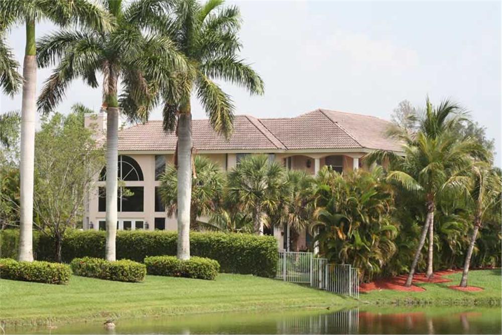 This image shows the water view of the house plan.