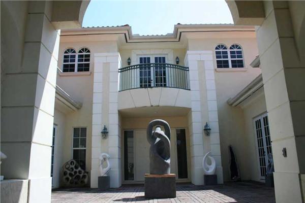 Home Exterior Photograph