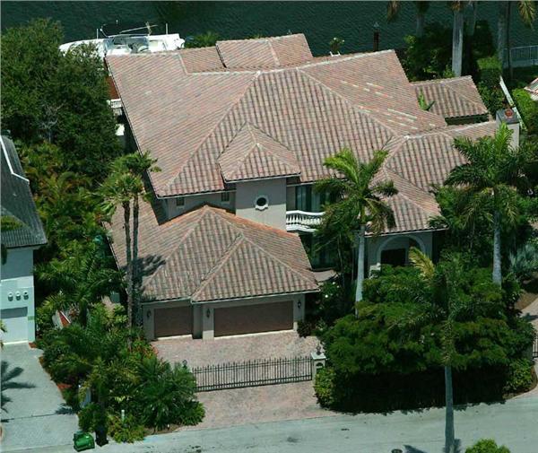This image shows the aerial view of the house plan.