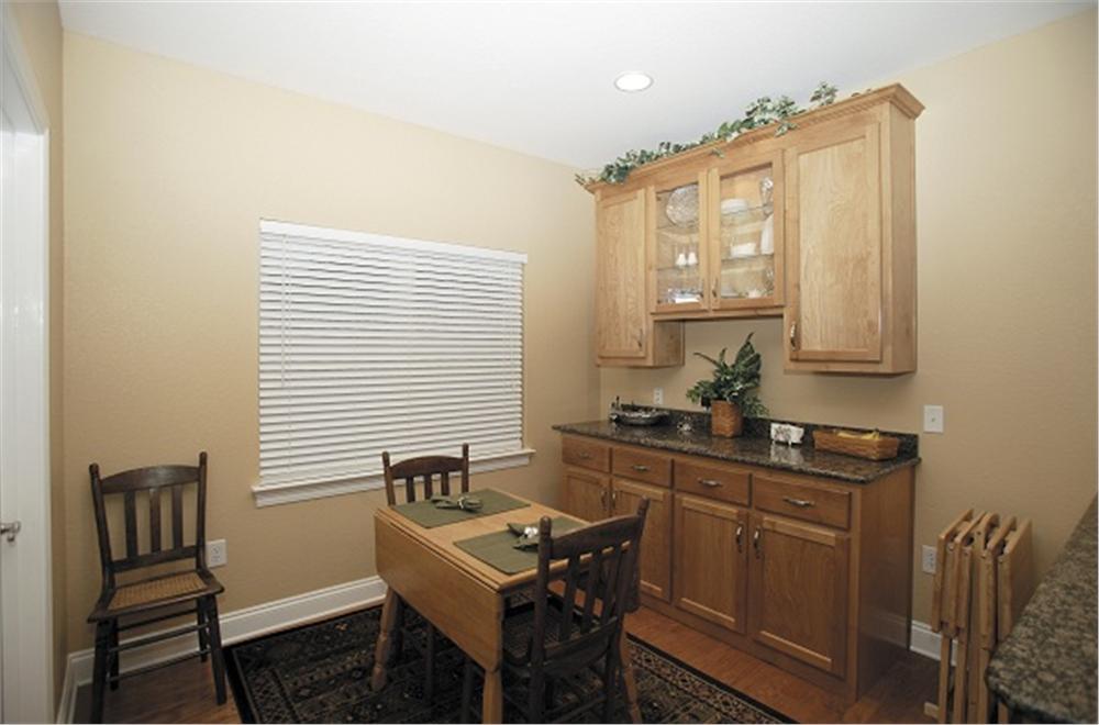 109-1086 house plan nook area
