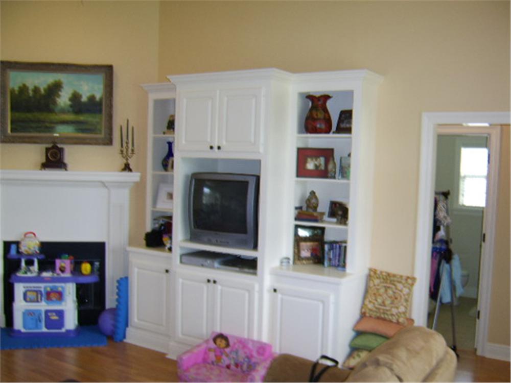 141-1196 house plan great room