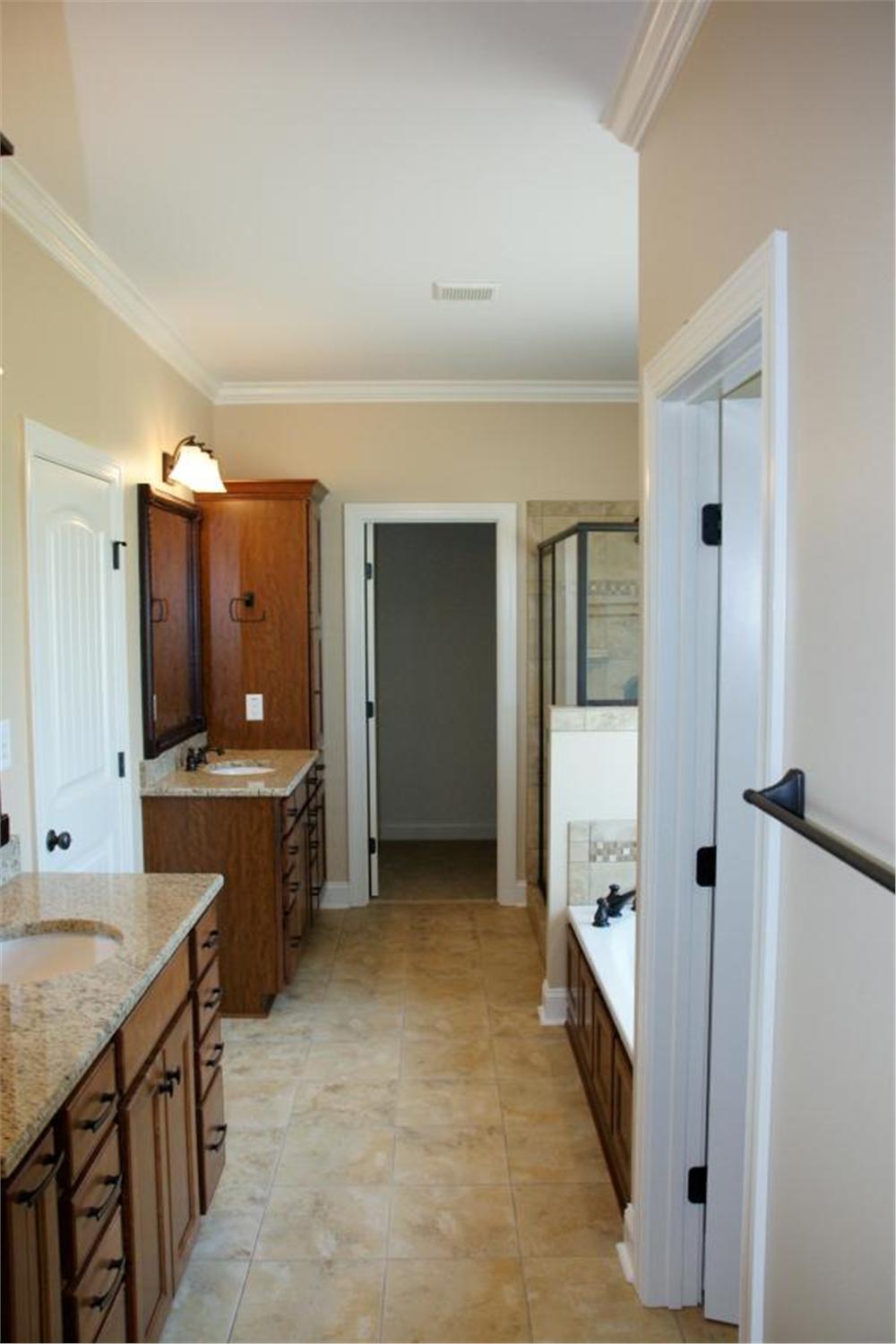 141-1236 master bath