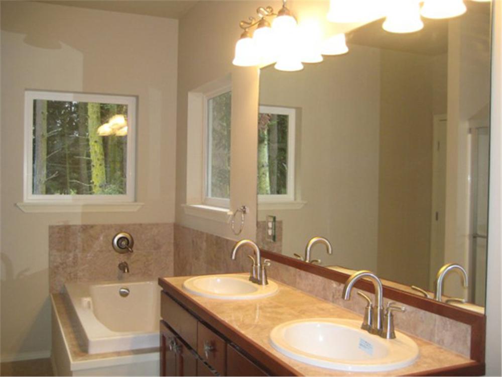 141-1238 house plan master bath