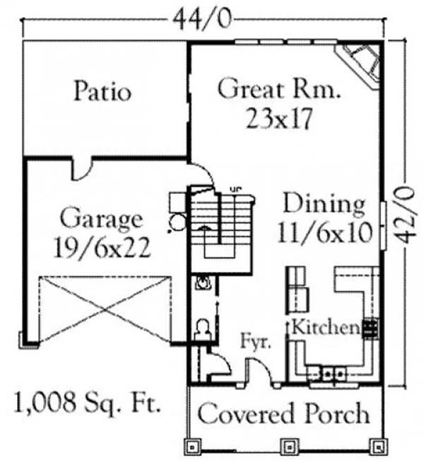 This image shows the living and dining areas.