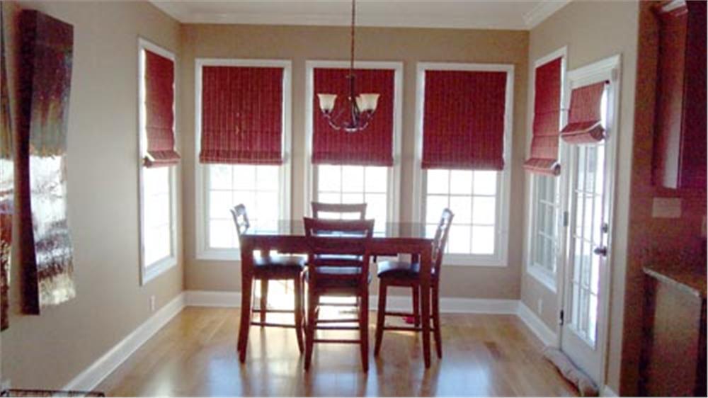 153-1417 house plan dining room