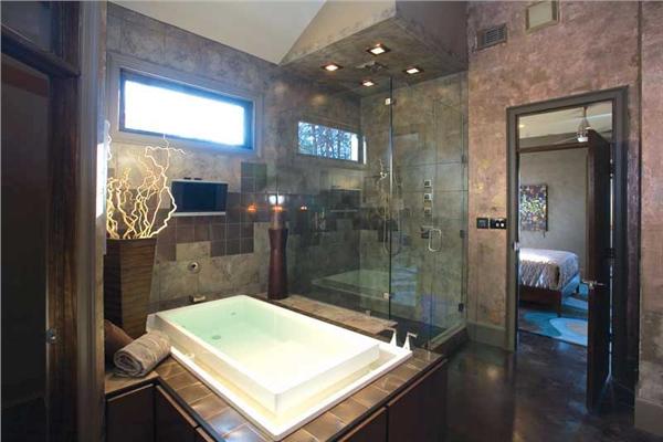 Master Bath