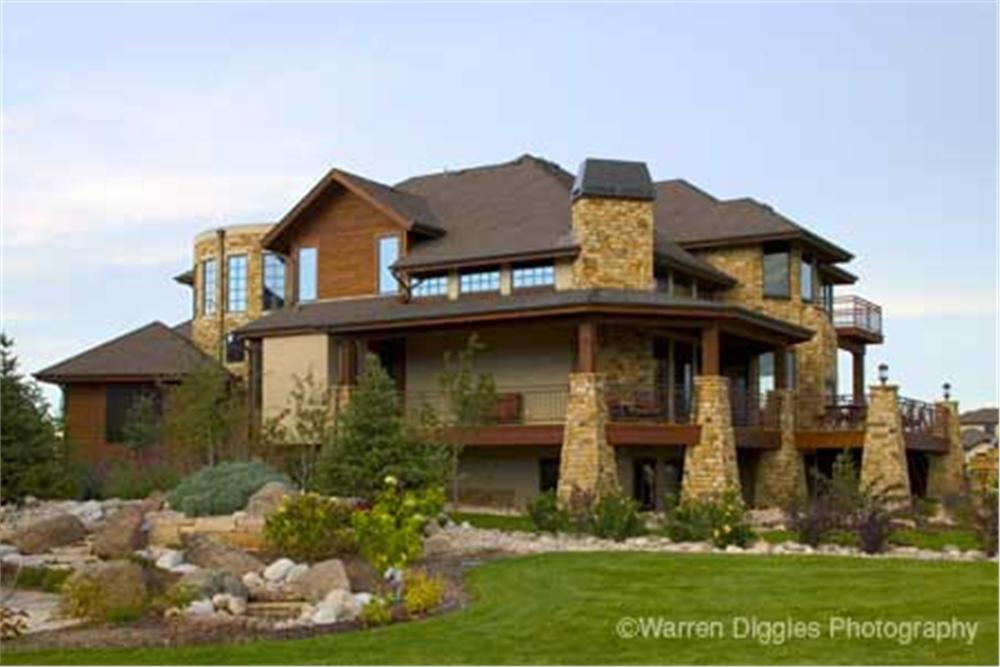 Home Exterior Photograph