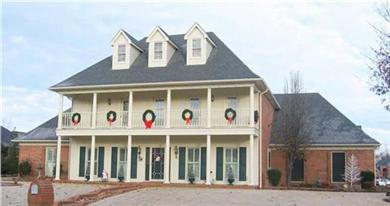 Southern Houses with Two Stories