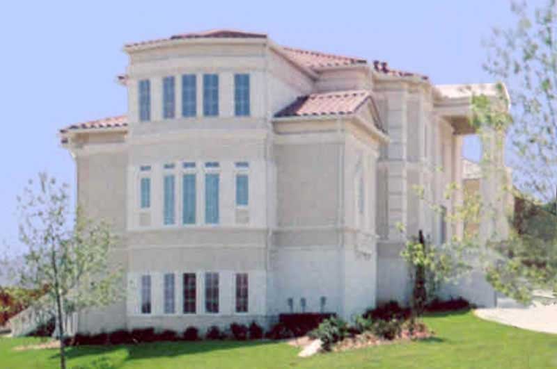 EXTERIOR PHOTO