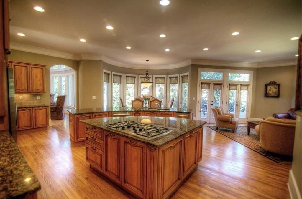 Kitchen: Kitchen Island