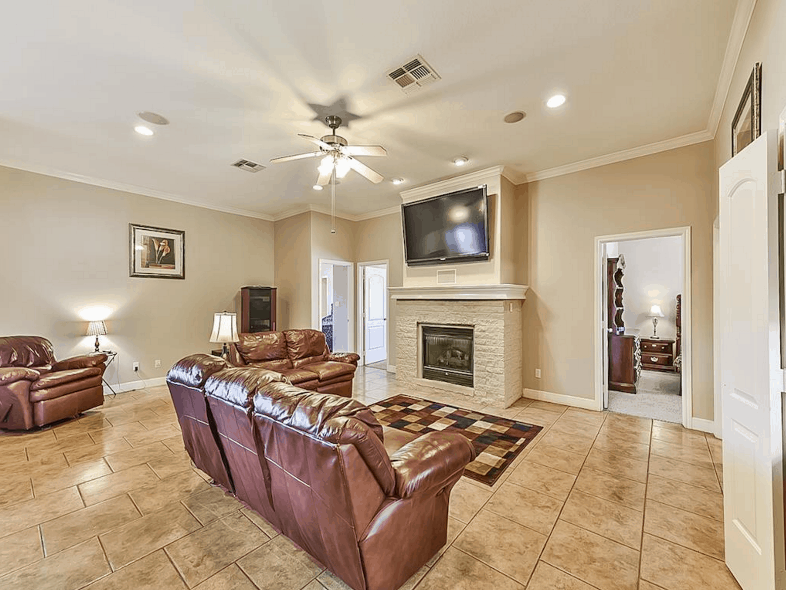 Great Room: Fireplace