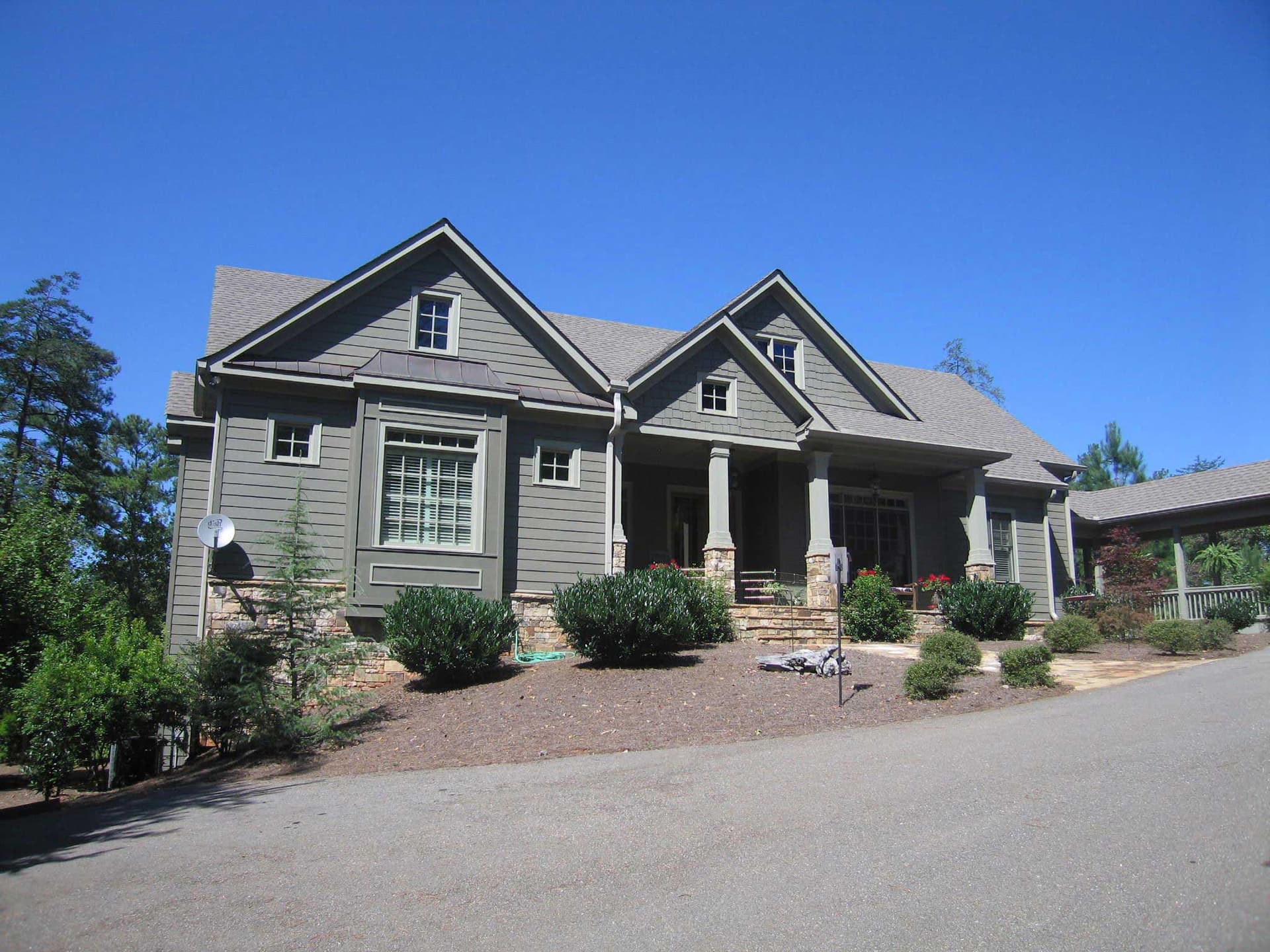 Home Exterior Photograph