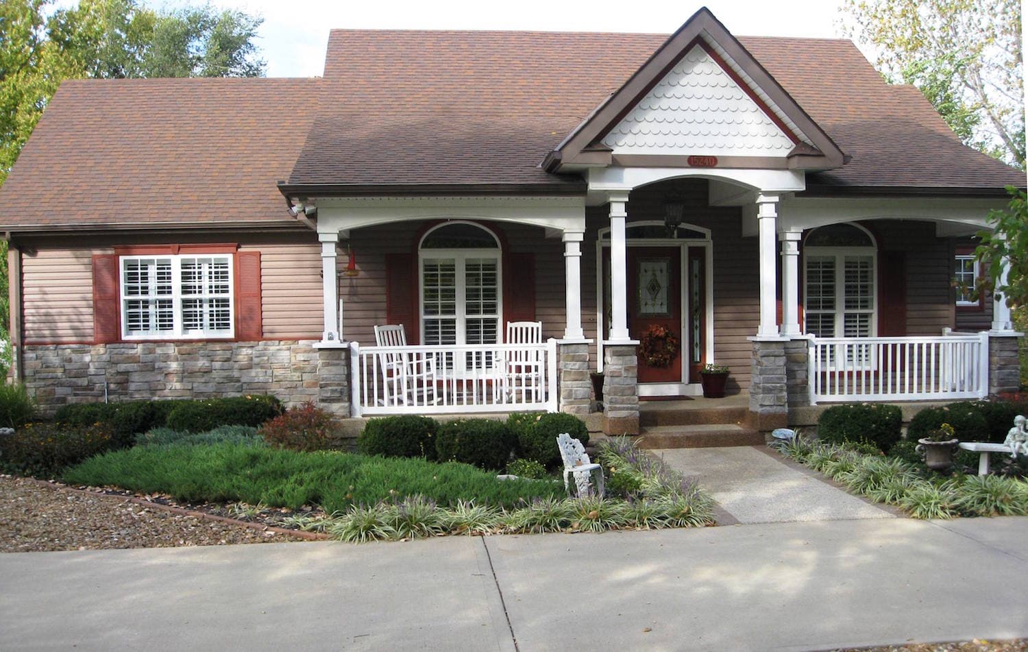 Home Exterior Photograph