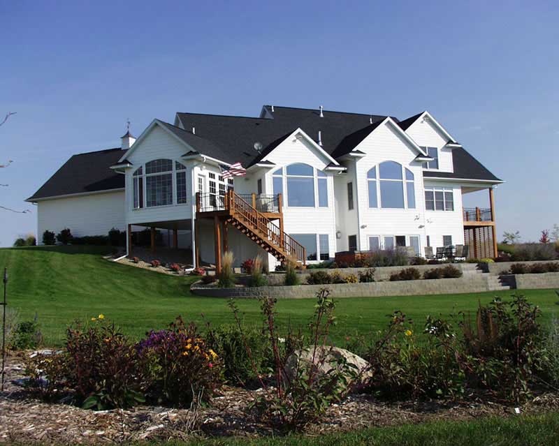 Rear View of this 4-Bedroom, 3730 Sq Ft Plan - 101-1650