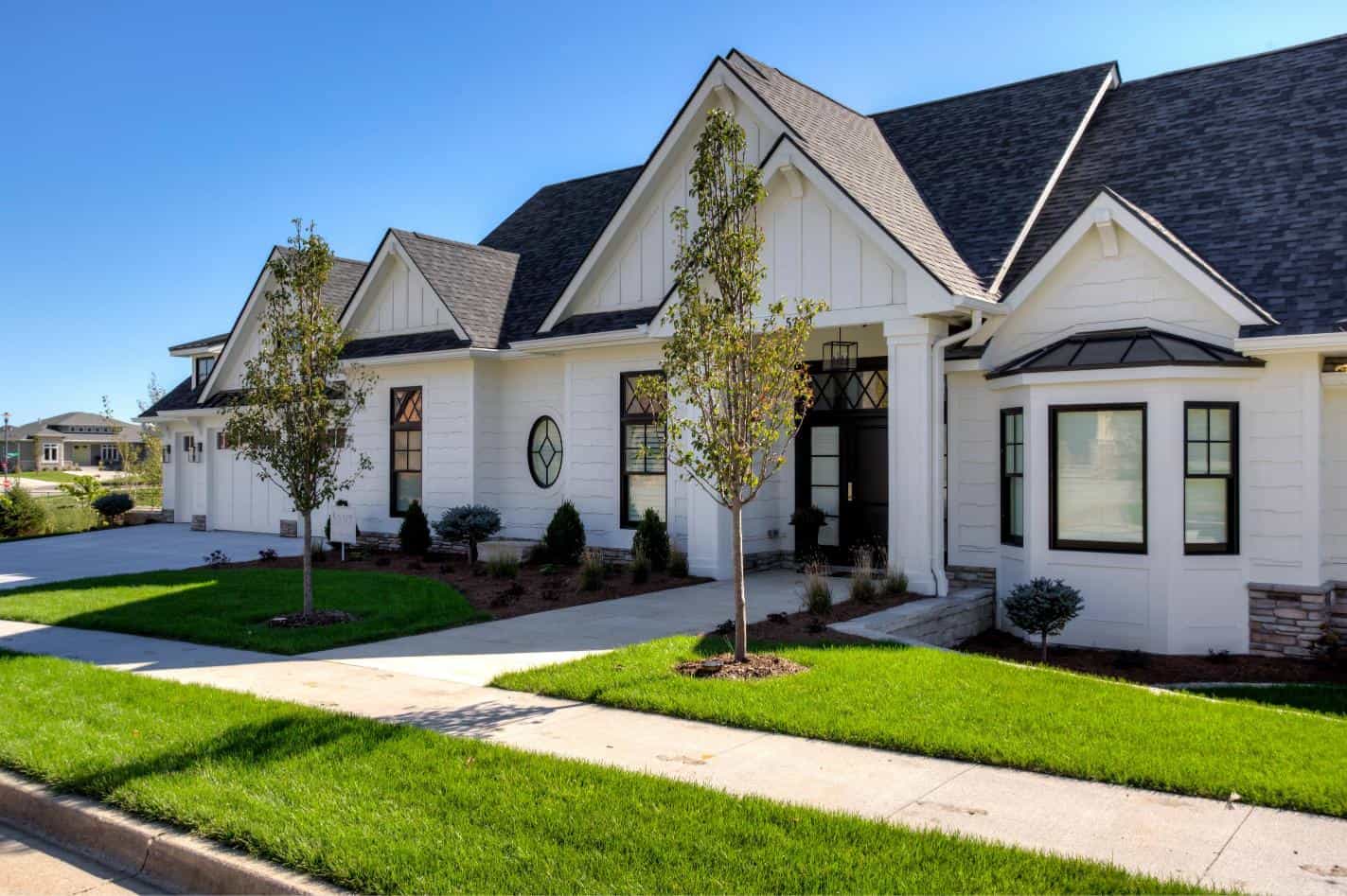 Right Side View of this 4-Bedroom,4908 Sq Ft Plan -101-2040